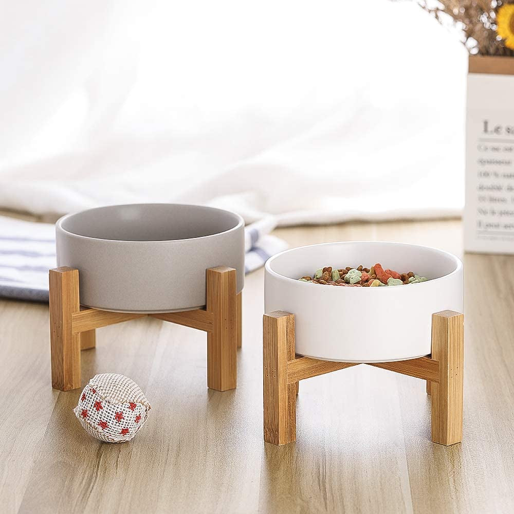 White Ceramic Elevated Raised Cat Bowls ,Cat Food Dish with Stand, Raised Cat Food or Water Bowls anti Vomiting,Pet Bowl with anti Slip Rubber Pad,Stress Free for Cats and Small Dogs（400Ml/13.5Oz